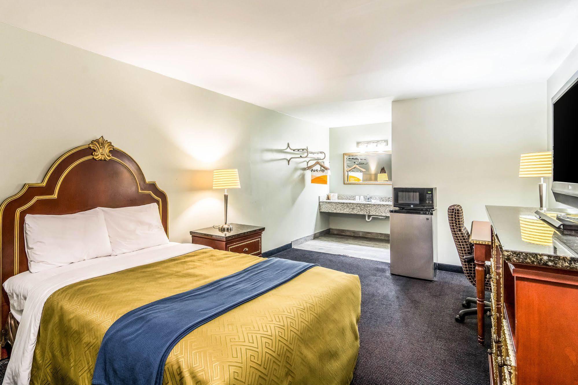 Rodeway Inn Portage Buitenkant foto