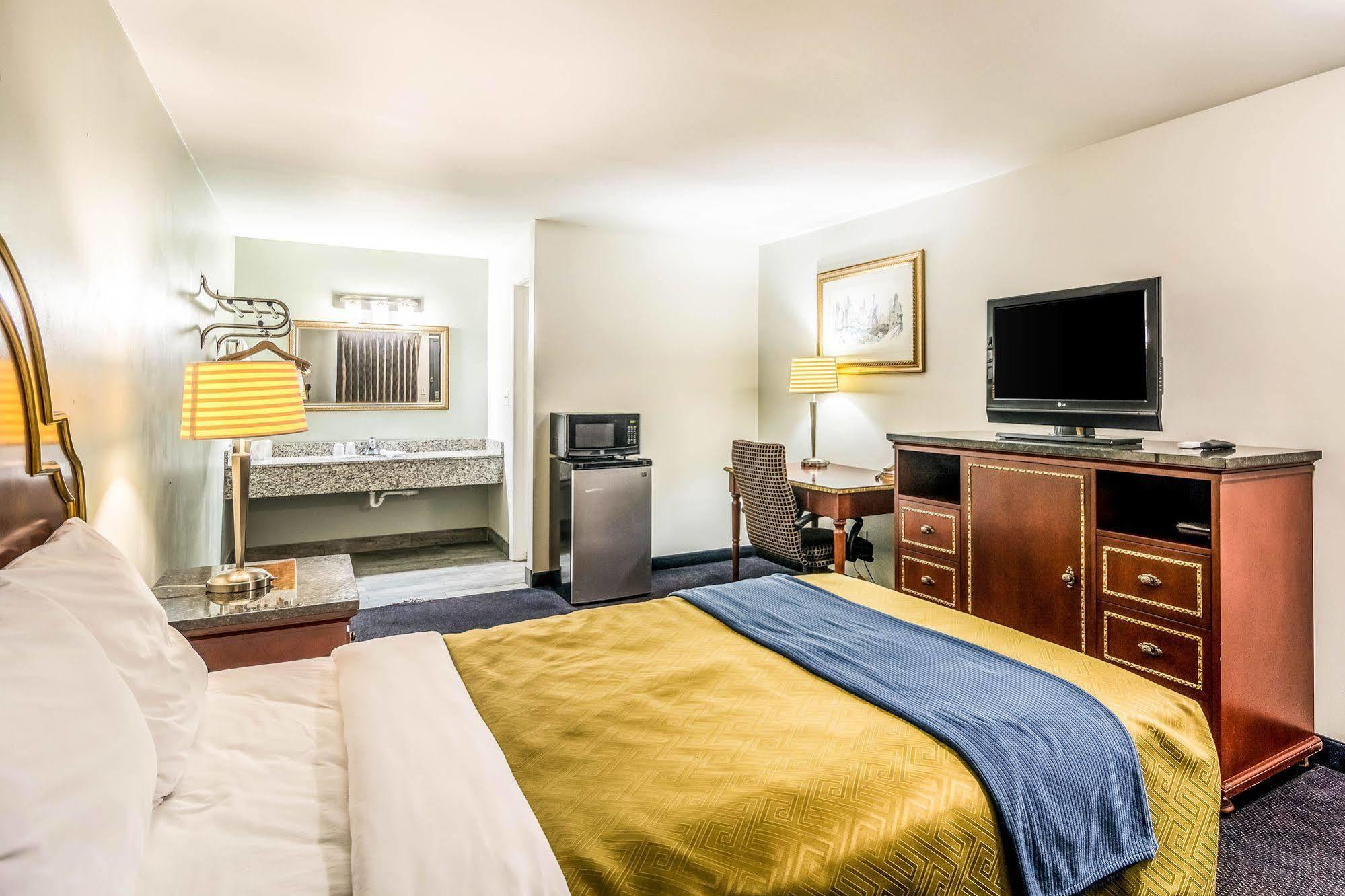 Rodeway Inn Portage Buitenkant foto