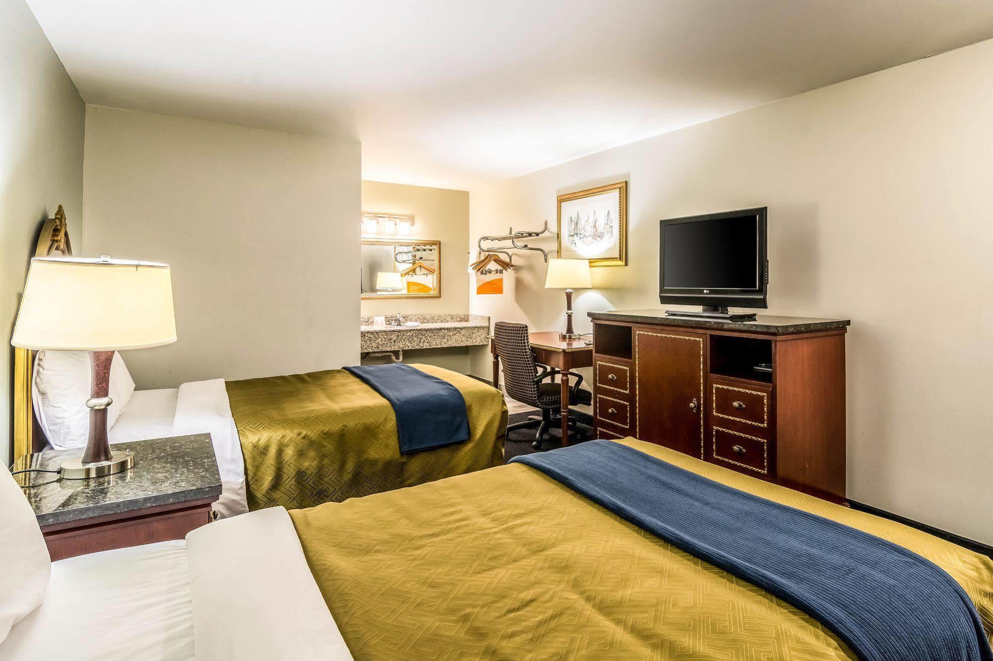 Rodeway Inn Portage Buitenkant foto